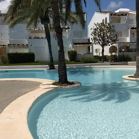 דירה 2 Bedroom, Sea Front Complex W Pool And Private Garden *