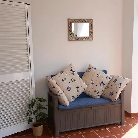 2 Bedroom, Sea Front Complex W Pool And Private Garden *