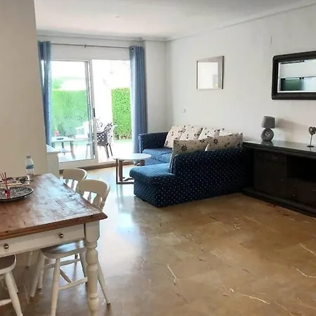2 Bedroom, Sea Front Complex W Pool And Private Garden * Jávea